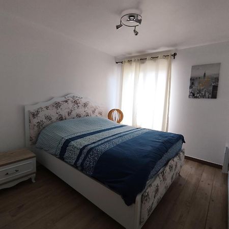 Appartement A Proximite De Disney De Val D Europe Montevrain Luaran gambar