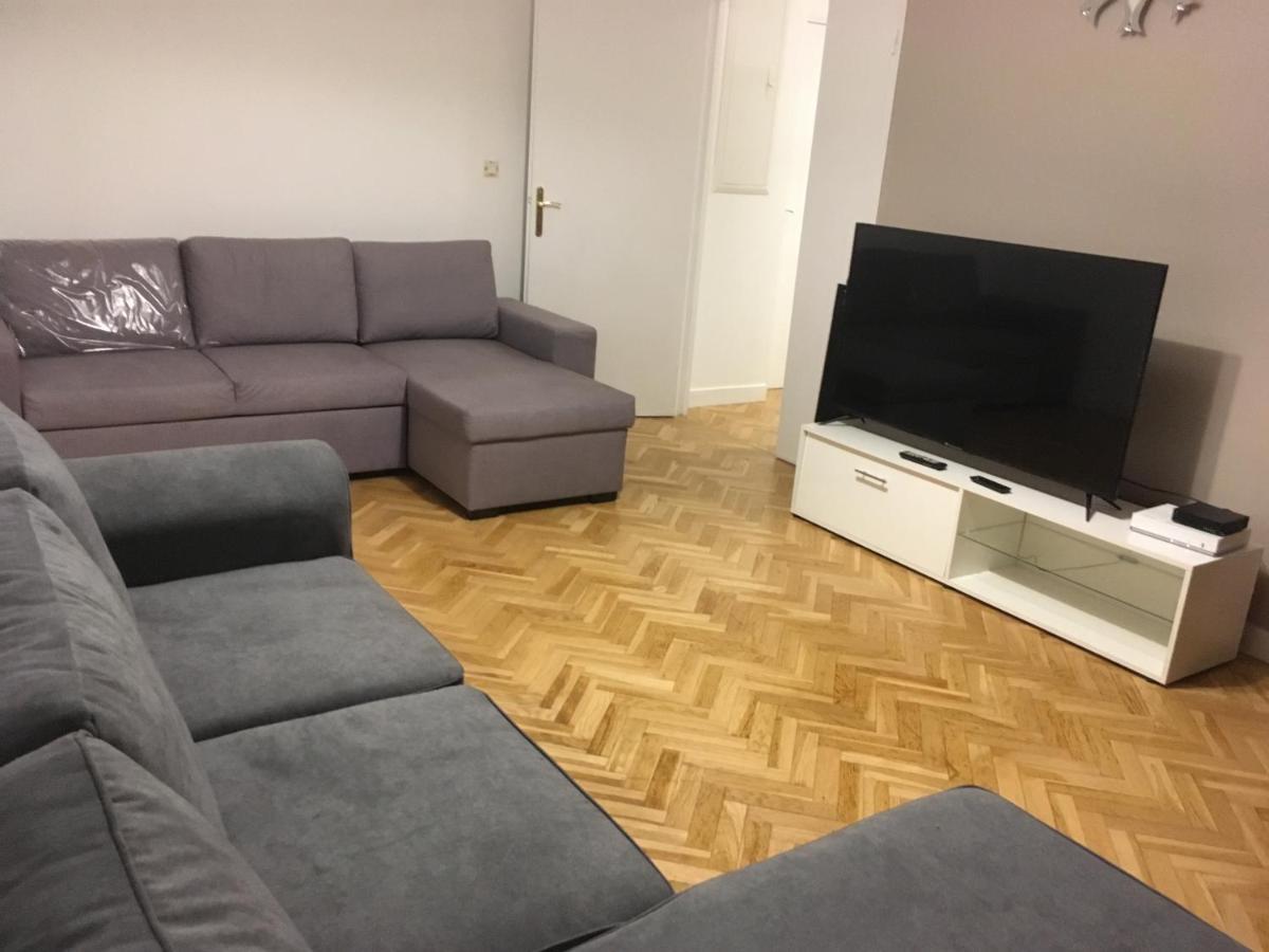 Appartement A Proximite De Disney De Val D Europe Montevrain Luaran gambar